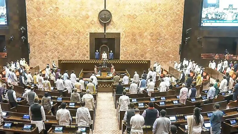 लोकसभा में पेश संविधान संशोधन विधेयक 2026, चर्चा में राहुल गांधी का नाम नहीं