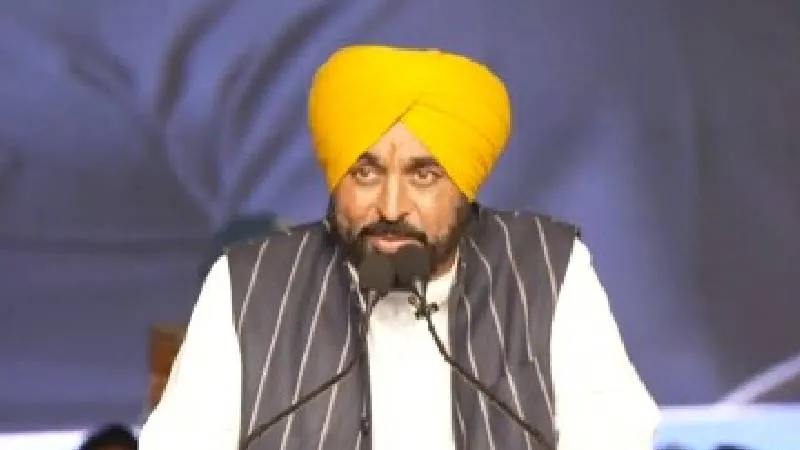 पंजाब सरकार का बड़ा फैसला,102 नगर परिषदों के प्रधान और 9 मेयर हटाए, अफसरों को सौंपी कमान