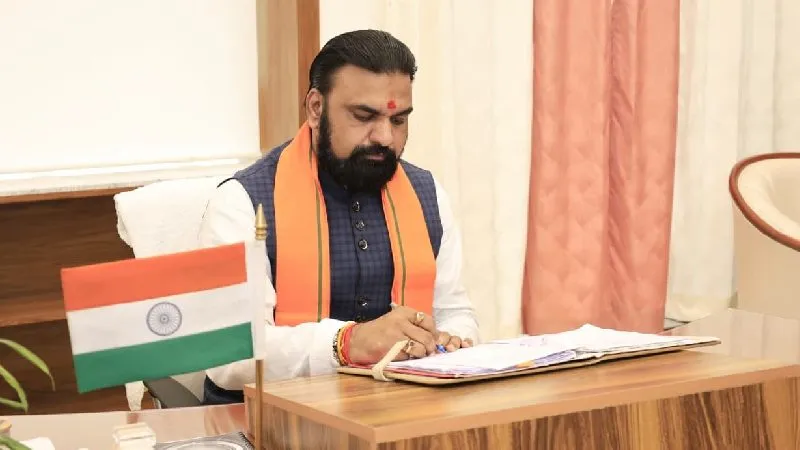 बिहार में मंत्रालयों का बंटवारा, CM सम्राट चौधरी ने अपने पास रखे गृह और प्रशासन समेत 29 विभाग