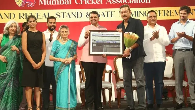 वानखेड़े स्टेडियम में रवि शास्त्री स्टैंड का अनावरण, मुंबई क्रिकेट के दिग्गजों को मिला सम्मान