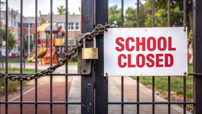 जम्मू-कश्मीर में बिगड़ा मौसम, किश्तवाड़ में स्कूल बंद, भूस्खलन के खतरे से मार्ग भी बंद