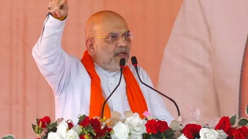 ‘एक-एक घुसपैठिए को बाहर करेंगे’ आखिरी दौर के प्रचार में जमकर गरजे शाह, CM ममता को दे दी चेतावनी