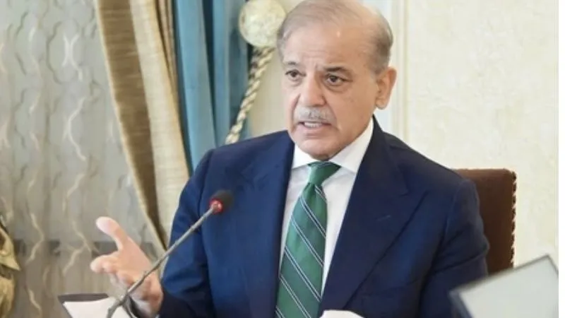 जंग के हालात के बीच UAE ने पाकिस्तान को याद दिलाई उसकी औकात, शहबाज सरकार से मांग लिए अपने 2 अरब डॉलर