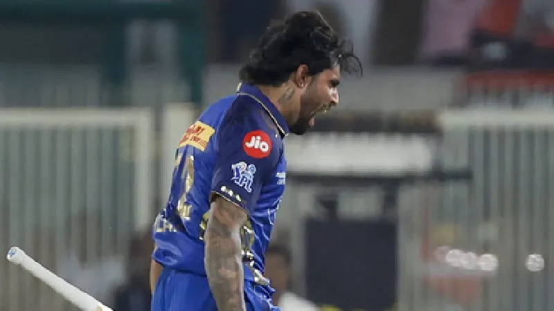 GT vs MI : 45 गेंदों में तिलक वर्मा का धमाकेदार शतक, एमआई के लिए सबसे तेज शतक की बराबरी