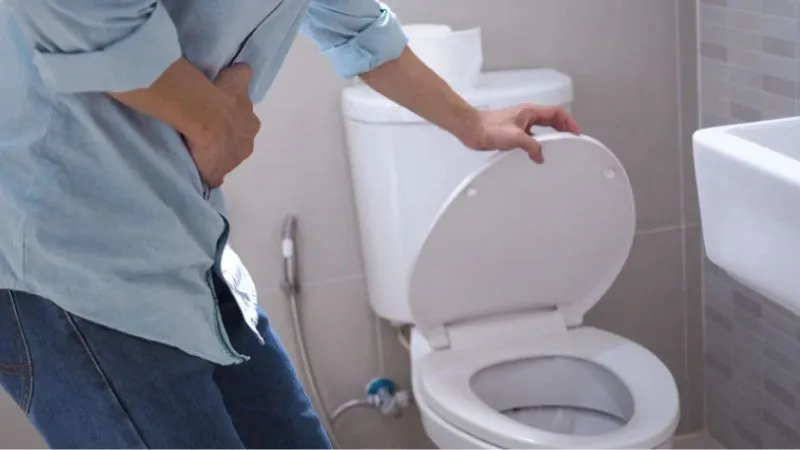 टॉयलेट में ये गलती पड़ेगी भारी, एक झटके में जा सकती है याददाश्त... सामने आया हैरान करने वाला मामला