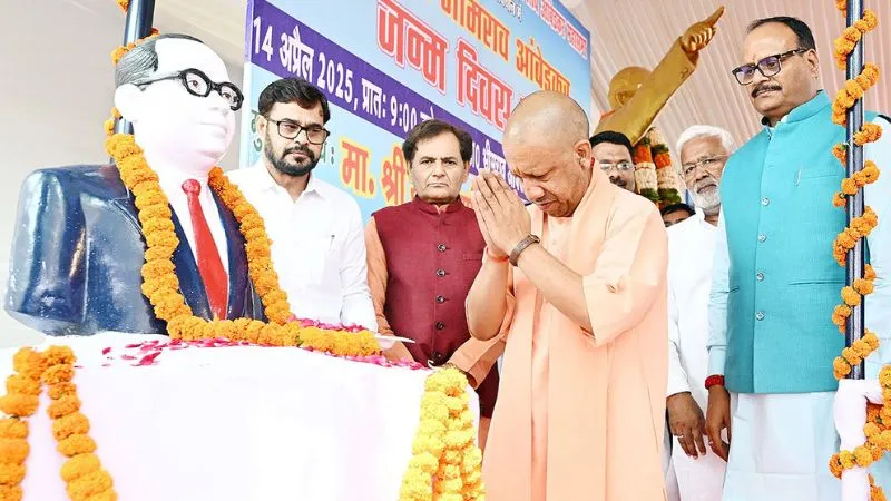 आंबेडकर की प्रतिमाओं पर हमले के पीछे का पैटर्न उजागर-गोरखपुर से लेकर जौनपुर तक ‘षड्यंत्र’ की टूलकिट हुई बेनकाब!