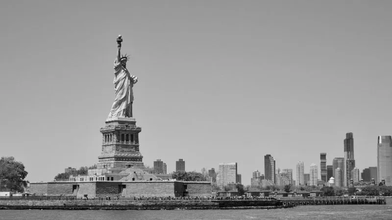 अमेरिका में जाति विवाद...हिंदू-भारतीय कर्मचारियों पर 'कास्ट कोड' लागू करने की कोशिश, HAF ने CRD को कोर्ट में घसीटा