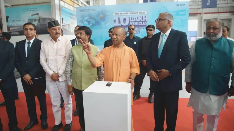 UP में टाटा समूह की उपस्थिति होगी दोगुनी, राज्य बनेगा बड़ा Export हब, अगले 5 सालों में तेजी से बढ़ेगा निवेश और रोजगार
