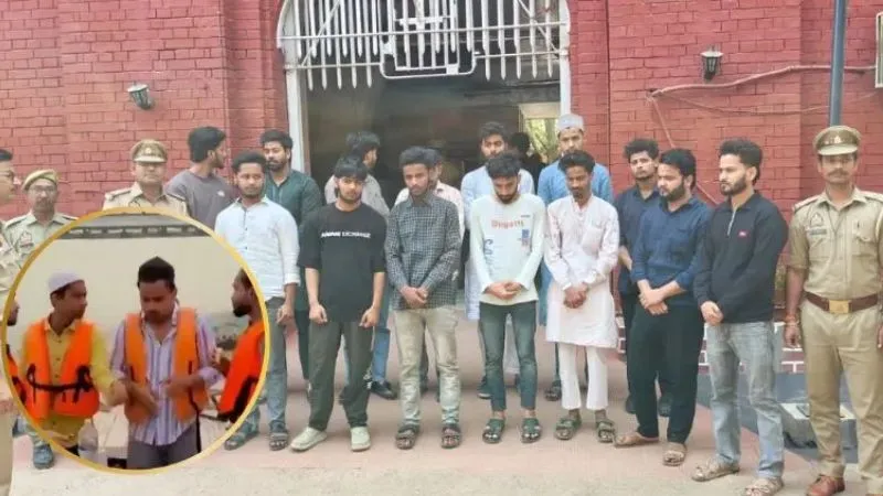 ‘बच्चे नहीं हैं, जानबूझकर किया…’ गंगा में हड्डी फेंकने वालों की जमानत अर्जी दूसरी बार खारिज, कोर्ट ने क्या कहा?