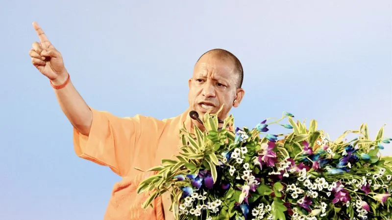 योगी सरकार का बड़ा ऐलान... 10 साल बाद यूपी में बनेगा नया वेज बोर्ड, श्रमिकों की सैलरी में होगा बड़ा बदलाव