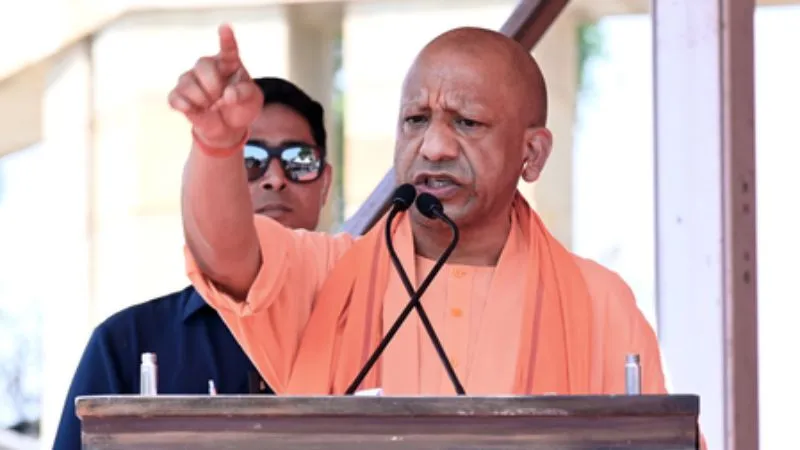 ‘देख सपाई, बिटिया घबराई…’, CM योगी ने विपक्ष को लिया आड़े हाथ, बोले- सपा-कांग्रेस ने महिला आरक्षण के मुद्दे पर देश को गुमराह किया