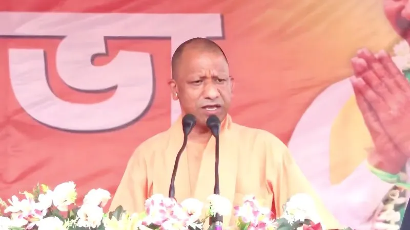 ‘कोई सोच रहा कि कहां खोलूं पंचर की दुकान’, बंगाल में गरजे CM योगी, याद दिलाई बंगाल की सांस्कृतिक विरासत