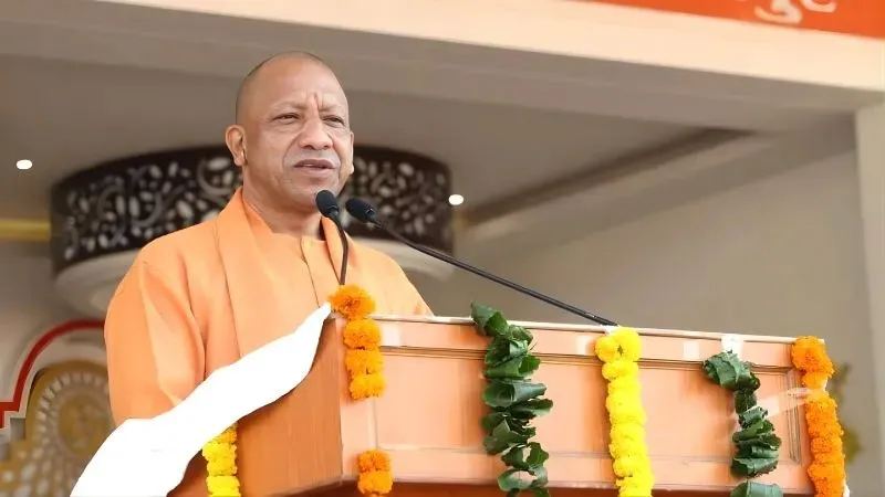 UP में विकास योजनाओं पर न लगे विराम, CM Yogi बोले- मानसून से पहले खत्म करो काम, नहीं तो कार्रवाई