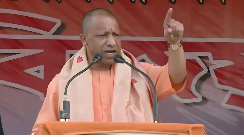 '... नहीं बनने देंगे लव और लैंड जिहाद की धरती', असम के चुनावी रण में CM योगी की दहाड़; कांग्रेस और यूडीएफ पर साधा निशाना