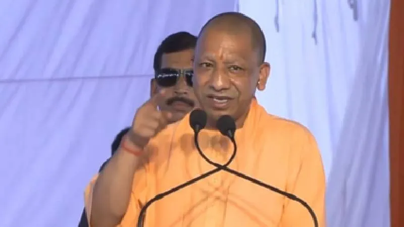 जन भवन में आधुनिक आदर्श माध्यमिक विद्यालय का उद्घाटन, शिक्षा में नया मॉडल बनेगा: CM योगी आदित्यनाथ