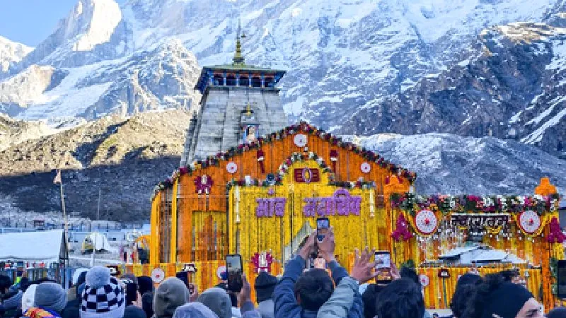 चारधाम यात्रा पर फेक वीडियो फैलाने वालों पर CM धामी सख्ती, उत्तराखंड में 3 FIR दर्ज