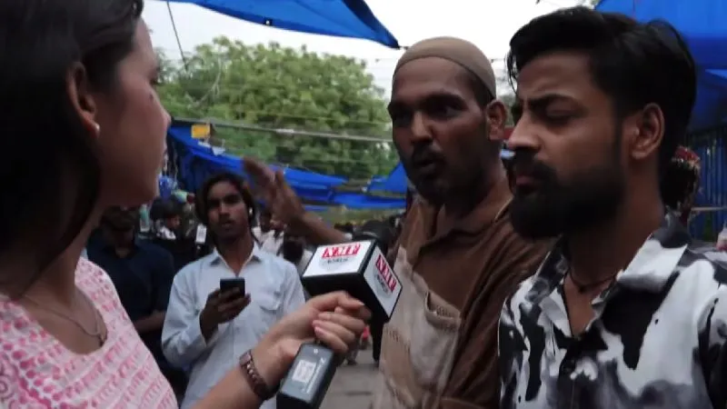 TCS Jihad और मोहम्मद अयाज पर Jama Masjid के मुसलमानों की सोच सुनकर हैरान रह जाएंगे !