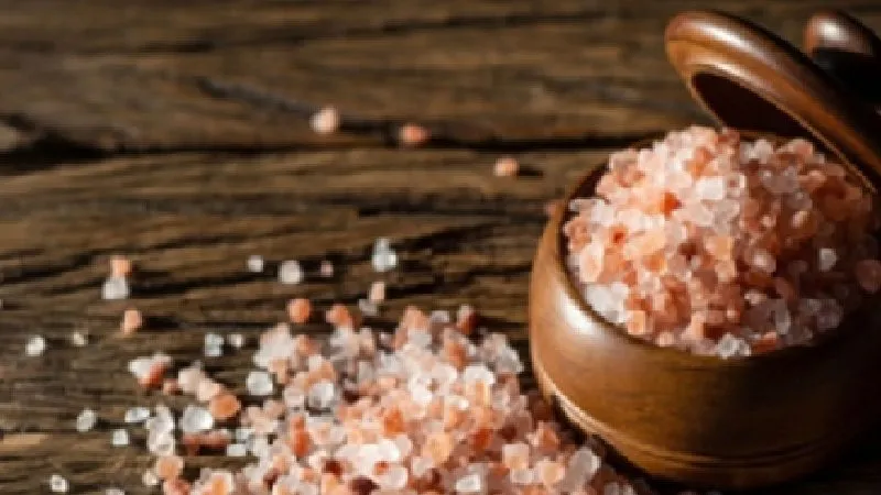 काले नमक के फायदे और उपयोग, आयुर्वेद के अनुसार एक महत्वपूर्ण खनिज