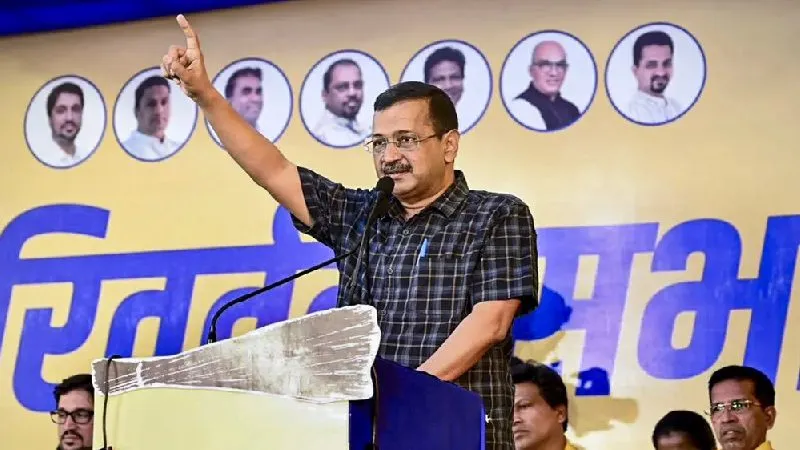 सरकार समास्याओं का समाधान निकालने के बजाय सवाल पूछने और आलोचना करने वालों को ही गिरफ्तार कर रही है- केजरीवाल