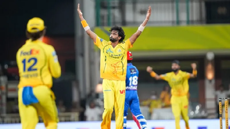 IPL 2026: CSK की मुश्किलें बढ़ीं, चोटिल खलील अहमद पूरे सीजन से बाहर