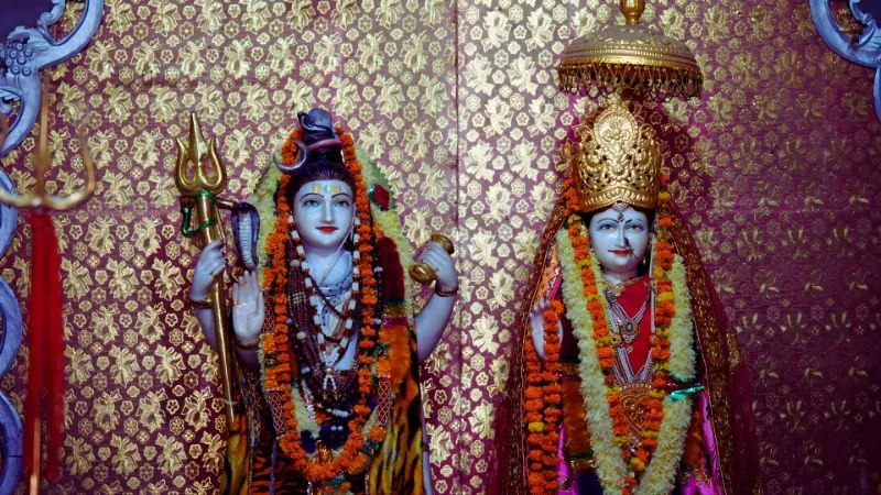 मासिक शिवरात्रि: महादेव और माता पार्वती की ऐसे करें पूजा, पूरी होंगी सारी मनोकामनाएं, जानें शुभ मुहूर्त