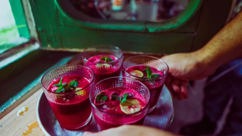 गर्मियों में पीना शुरु कर दें ये जूस, दिनभर ताजगी और मिलेगा नेचुरल ग्लो, बस जान लें बनाने का सही तरीका