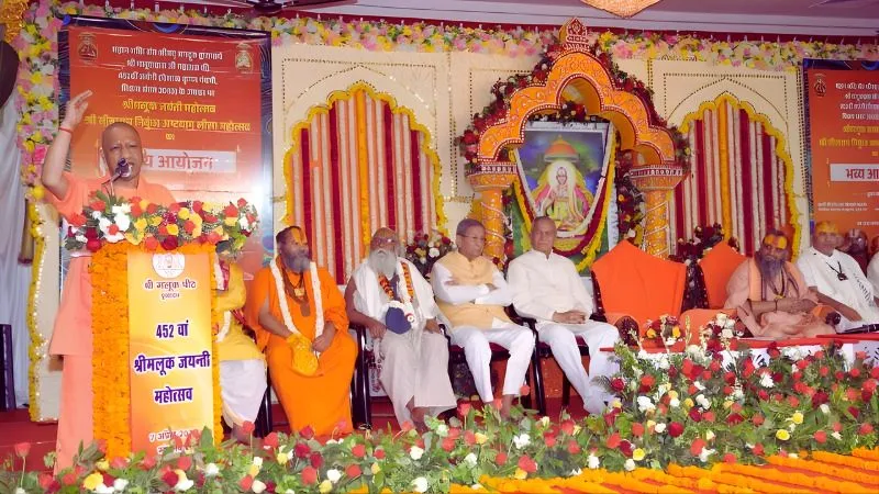 CM योगी की बड़ी सौग़ात, ग्रेटर आगरा बनेगा दूसरा नोएडा, रोजगार के खुलेंगे नए द्वार और आएंगी बड़ी-बड़ी कंपनियां