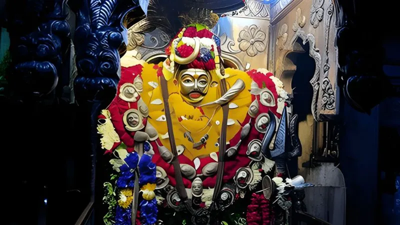 कालभैरव: भगवान शिव के इस रौद्र रूप की पूजा से मिलते हैं कई लाभ, कृपा पाने के लिए करें ये काम, नोट कर लें शुभ-अशुभ समय