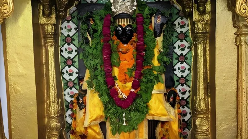 UP में कहां है प्राचीन नारायण मंदिर, जहां भगवान विष्णु ने सबसे पहले रखा था कदम, जानें इसका रहस्य