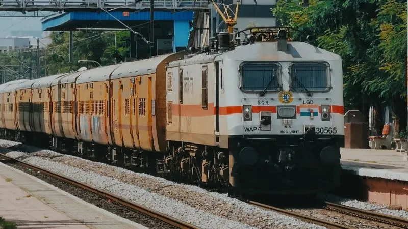 रेलवे का बड़ा ऐलान, अब सस्ते मिलेंगे टिकट, यात्रियों को होगा डबल फायदा, जानिए कैसे उठाएं इस नई सुविधा का लाभ