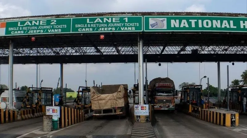 सरकार का नया नियम, टोल टैक्स पर बदलने वाला है पूरा सिस्टम, जानें क्या है प्लान?