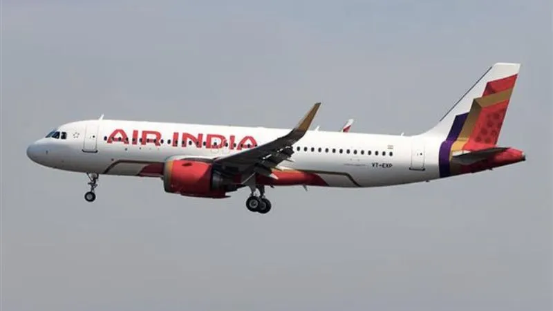 8 घंटे आसमान में फंसी रहीं 230 जिंदगियां... अमेरिका जा रहा था एअर इंडिया का विमान, अचानक आया ऐसा खतरा कि चीन से तुरंत वापस लौटना पड़ा