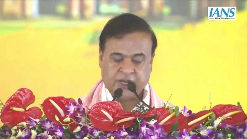 असम में दूसरी बार हिमंत बिस्वा सरमा की ताजपोशी… PM मोदी की मौजूदगी में ली मुख्यमंत्री पद की शपथ