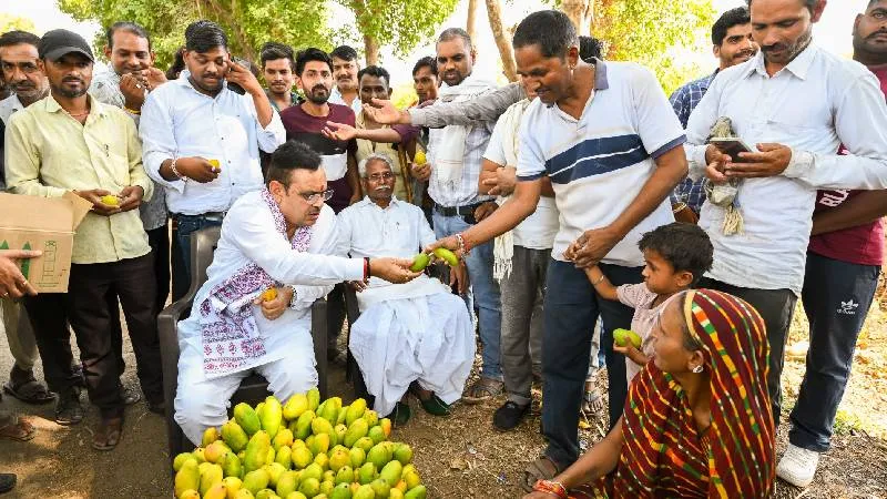 ग्राम विकास चौपाल: सीएम शर्मा ने दूरदराज के आदिवासी गांव चूड़ा में सुनी लोगों की समस्याएं