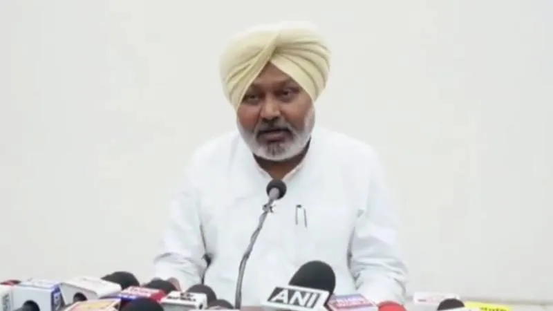 भारत एक कमज़ोर सेंट्रल बैंक के साथ एक मज़बूत और लचीली इकॉनमी बनाने की उम्मीद नहीं कर सकता: हरपाल सिंह चीमा