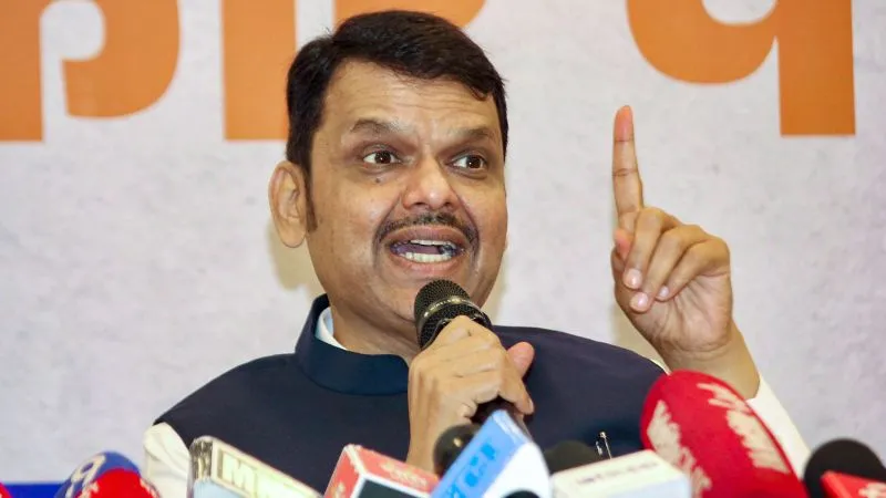 भाषा विवाद पर CM फडणवीस की दो टूक, बोले- ‘महाराष्ट्र में रहते हैं तो मराठी सीखें, लेकिन इसके नाम पर हिंसा बर्दाश्त नहीं