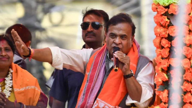 असम में भगवा लहर- शुरूआती रूझानों में BJP को मिला पूर्ण बहुमत, CM हिमंत बिस्वा सरमा प्रचंड जीत की ओर