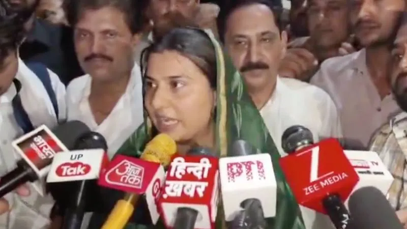 सहारनपुर में सांसद इकरा हसन पर दर्ज हुई FIR, डीआईजी कार्यालय के बाहर हंगामा करने का आरोप