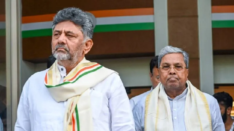 कर्नाटक में ‘रोटेशनल CM’ विवाद पर भाजपा का कांग्रेस पर हमला, कहा- सत्ता के लिए चल रही कुर्सी की लड़ाई