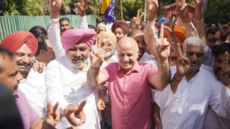 पंजाब निकाय चुनाव में AAP की आंधी, BJP-कांग्रेस को लगा बड़ा झटका