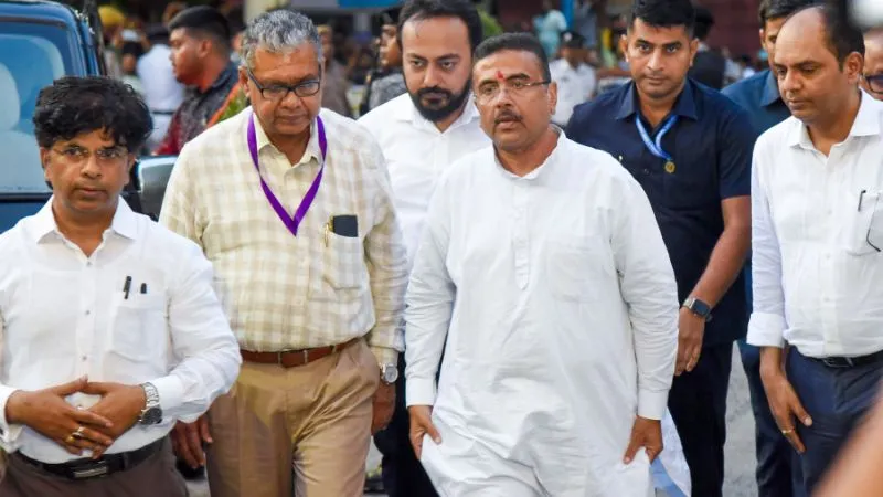RG कर रेप और मर्डर केस, CM बनते ही सुवेंदु ने लिया कड़ा एक्शन, पूर्व पुलिस कमिश्नर विनीत गोयल समेत तीन IPS ऑफिसर सस्पेंड
