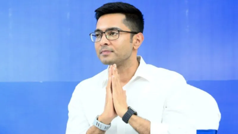 अभिषेक बनर्जी पर हमले के पीछे कौन? गिरफ्तार आरोपियों के तार पूर्व TMC विधायक से जुड़े, बढ़ी सियासी हलचल
