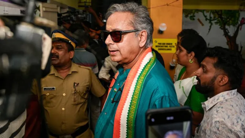 शशि थरूर ने दिखाया कांग्रेस को आईना- मोदी-शाह के नेतृत्व का माना लोहा, बोले- जीतने के लिए उनसे सीखना होगा