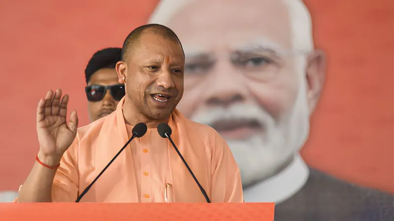 ‘पहले डर लगता था, अब भरोसा है...’, महिला सुरक्षा पर योगी सरकार की तारीफ कर रहीं माताएं, बोलीं- अब नहीं रही कोई चिंता