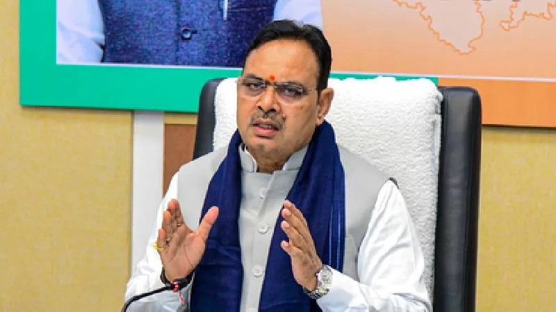 राजस्थान संपर्क हेल्पलाइन 181 पहुंचे CM भजनलाल शर्मा, खुद सुनीं लोगों की शिकायतें