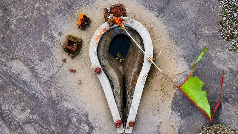 पहाड़ों पर बसा स्वर्ग है महादेव का ये अद्भुत धाम, जहां दर्शन मात्र से पूरी होती है मनोकामना, जानें कहां है ये मंदिर