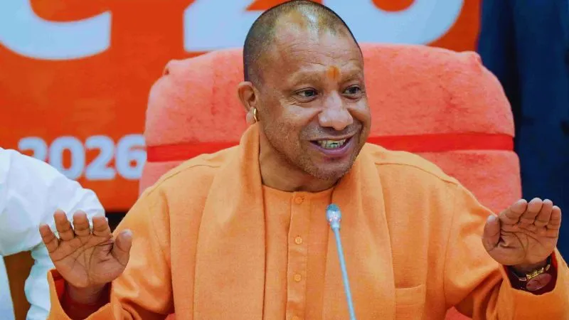 UP में अब टावर के नीचे मिलेगा दोगुना मुआवजा, CM के इस फैसले से किसान को होगा सबसे ज्यादा लाभ