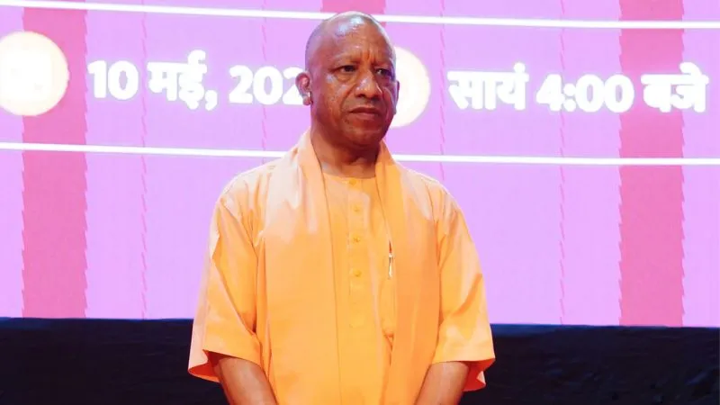 योगी सरकार देगी आयुष छात्रों को Smart Class की सौगात, स्मार्ट होगी आयुर्वेद और होम्योपैथी की पढ़ाई