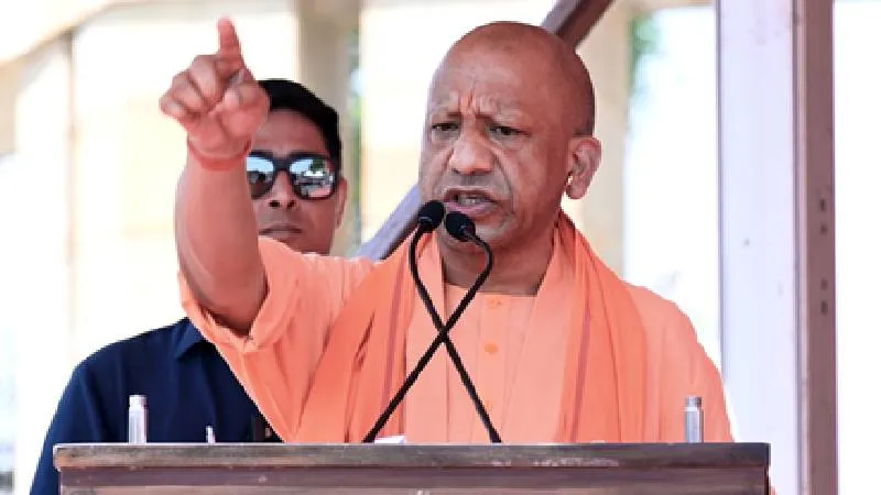 काशी में बनेगा उत्तर भारत का प्रमुख नेशनल सेंटर फॉर एजिंग, CM योगी ने किया निरीक्षण