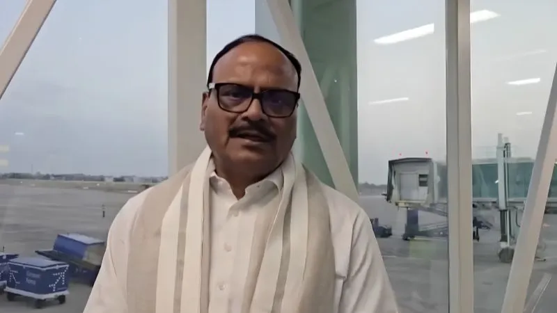 अलीगंज अग्निकांड पर सियासी संग्राम, ब्रजेश पाठक ने खोली अखिलेश सरकार की 'भ्रष्टाचार वाली फाइल'